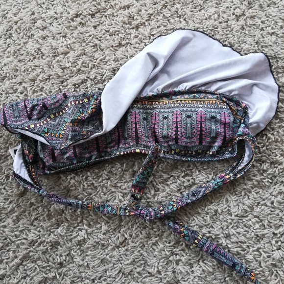 O'Neill Bandeau Venice Beach Ruffle Bikini Top XS - Picture 7 of 7